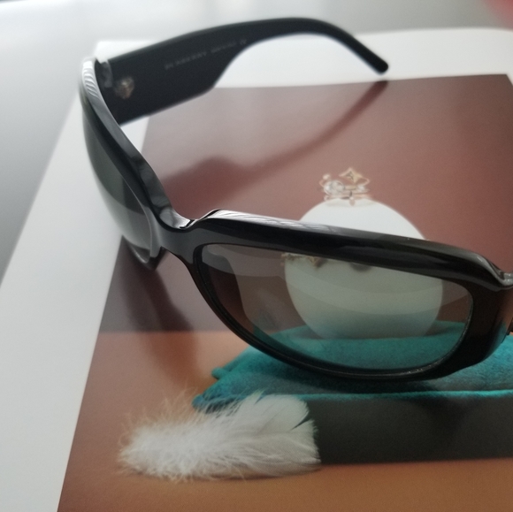 BURBERRY Sunglasses Italy - Picture 4 of 14